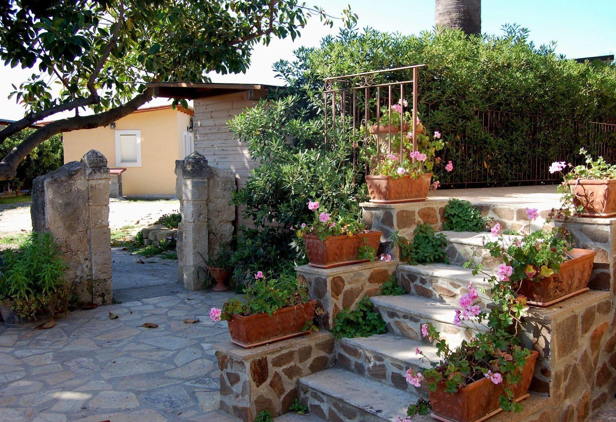 Вилла Il Giardino Del Sole Аньоне-Баньи Экстерьер фото